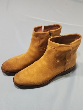 NWOB Franco Sarto Malina Suede Ankle Boots in Camel Tan. Size 10.